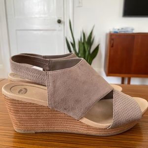 Dr Scholl’s wedge heel open toe sandals size 8